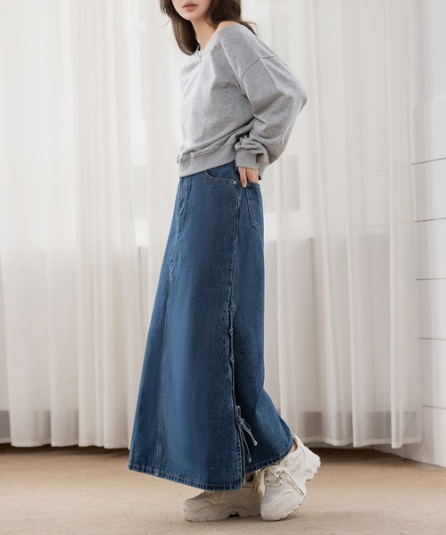 DAY CLOSET(デイ クローゼット)の「サイドリボン×マーメイドラインに熱視線。スリット入りピーチスキン加工デニムスカート レディース(デニムスカート・レディース・ブラック/ブルー・L/M)」の19枚目の写真