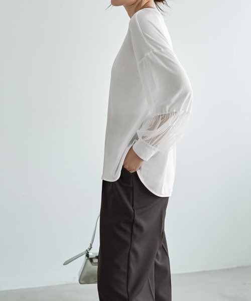 STYLE DELI（スタイルデリ）の「【Made in JAPAN】部分チュールのとろけるカットソートップス（Tシャツ/カットソー・レディース・チャコールグレー/ホワイト/ブラック・MEDIUM）」の19枚目の写真