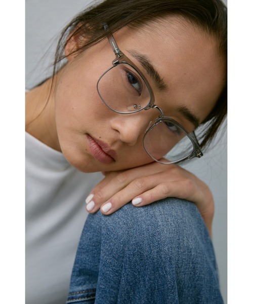 un/neu(アンノイ)の「ウェリントン型シンプルメガネ / 伊達メガネ(メガネ・レディース・ブラウン/ブラック/グレー・FREE)」の3枚目の写真