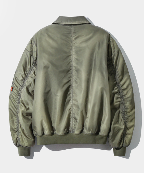 DIMITRI BLACK（ディミトリブラック）の「VLAD ダイングダーティウォッシュドエビエーター航空ジャケット_オリーブ（MA-1・レディース・その他・LARGE/MEDIUM）」の3枚目の写真