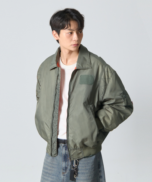 DIMITRI BLACK（ディミトリブラック）の「VLAD ダイングダーティウォッシュドエビエーター航空ジャケット_オリーブ（MA-1・レディース・その他・LARGE/MEDIUM）」の4枚目の写真