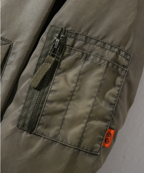 DIMITRI BLACK（ディミトリブラック）の「VLAD ダイングダーティウォッシュドエビエーター航空ジャケット_オリーブ（MA-1・レディース・その他・LARGE/MEDIUM）」の7枚目の写真