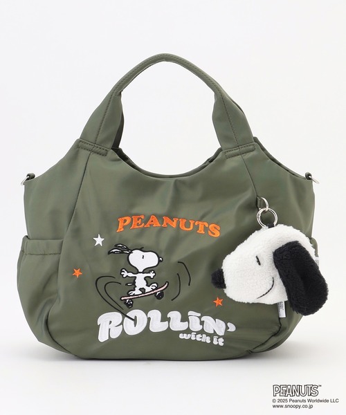 Y'SACCS(イザック)の「SNOOPYデザイン サイドギャザー2wayトート Mサイズ(スケートボード)(トートバッグ・レディース・グレー/ブラック/カーキ・FREE)」の3枚目の写真