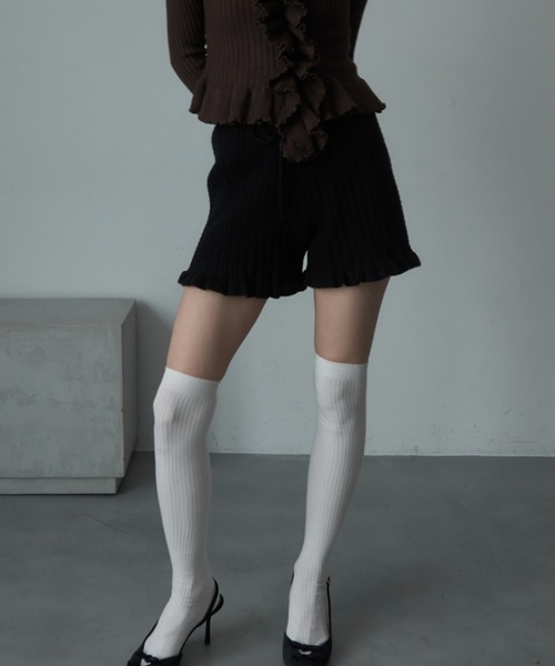 Nadana(ナダナ)の「ケーブルニットショートパンツ(その他パンツ・レディース・グレー/アイボリー/ブラック・FREE)」の7枚目の写真