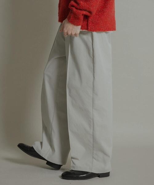 SENSE OF PLACE by URBAN RESEARCH(センスオブプレイスバイアーバンリサーチ)の「ピンタックワイドスラックス(その他パンツ・メンズ・チャコールグレー/ライトベージュ・MEDIUM/LARGE)」の1枚目の写真