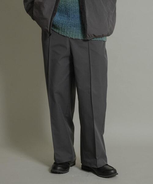 SENSE OF PLACE by URBAN RESEARCH(センスオブプレイスバイアーバンリサーチ)の「ピンタックワイドスラックス(その他パンツ・メンズ・チャコールグレー/ライトベージュ・MEDIUM/LARGE)」の3枚目の写真