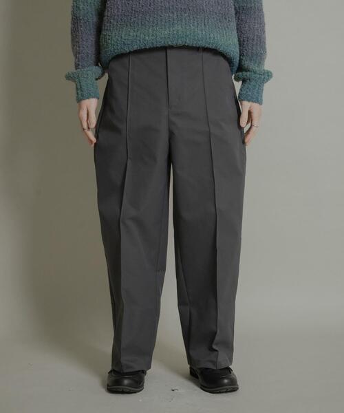SENSE OF PLACE by URBAN RESEARCH(センスオブプレイスバイアーバンリサーチ)の「ピンタックワイドスラックス(その他パンツ・メンズ・チャコールグレー/ライトベージュ・MEDIUM/LARGE)」の9枚目の写真