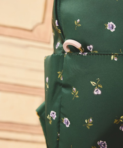 Cath Kidston(キャスキッドソン)の「コンパクト バックパック Lace Sprigs(バックパック/リュック・レディース・その他・FREE)」の5枚目の写真