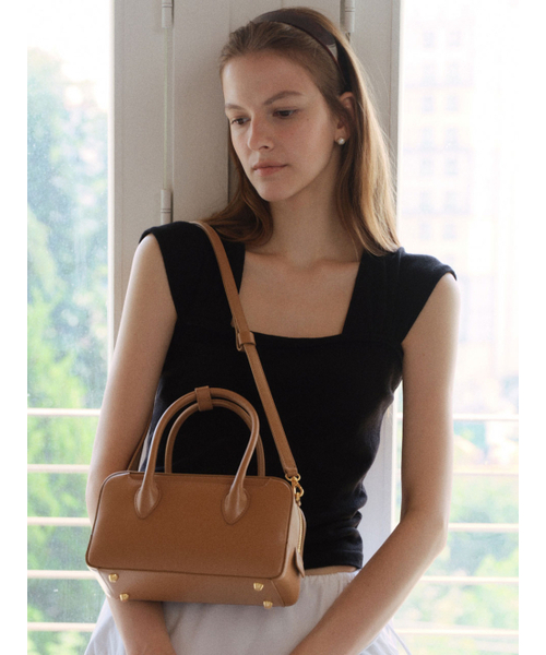 DEMERIEL(ドゥメリエル)の「Bowling Bag Medium Soft Brown(メッセンジャーバッグ・レディース・その他・FREE)」の2枚目の写真