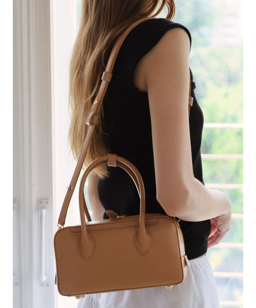 DEMERIEL(ドゥメリエル)の「Bowling Bag Medium Soft Brown(メッセンジャーバッグ・レディース・その他・FREE)」の3枚目の写真