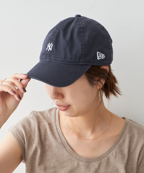 Spick & Span（スピックアンドスパン）の「《追加2》NEW ERA / ニューエラ 別注9TWENTY MLB Mini Logo 143076（キャップ・レディース・ブルー/ベージュ・FREE）」の3枚目の写真