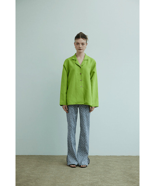 KOOKEESEE(クキシ)の「セミブーツカットラミプリントスリットパンツ_薄紫(その他パンツ・レディース・その他・SMALL/MEDIUM)」の2枚目の写真