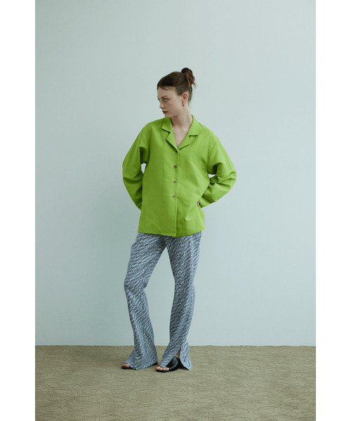 KOOKEESEE(クキシ)の「セミブーツカットラミプリントスリットパンツ_薄紫(その他パンツ・レディース・その他・SMALL/MEDIUM)」の6枚目の写真
