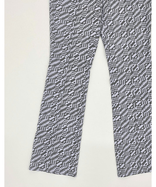 KOOKEESEE(クキシ)の「セミブーツカットラミプリントスリットパンツ_薄紫(その他パンツ・レディース・その他・SMALL/MEDIUM)」の21枚目の写真