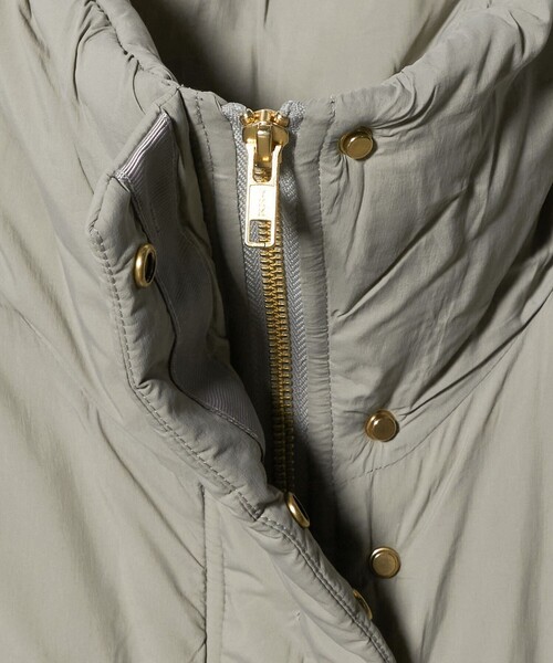 green label relaxing(グリーンレーベルリラクシング)の「エアーパフィ スタンドカラー ブルゾン(ブルゾン・レディース・ブラック/モカ/オフホワイト・FREE)」の4枚目の写真