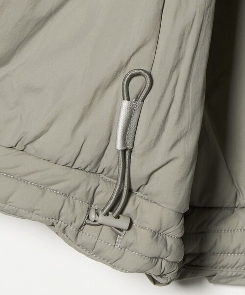 green label relaxing(グリーンレーベルリラクシング)の「エアーパフィ スタンドカラー ブルゾン(ブルゾン・レディース・ブラック/モカ/オフホワイト・FREE)」の5枚目の写真