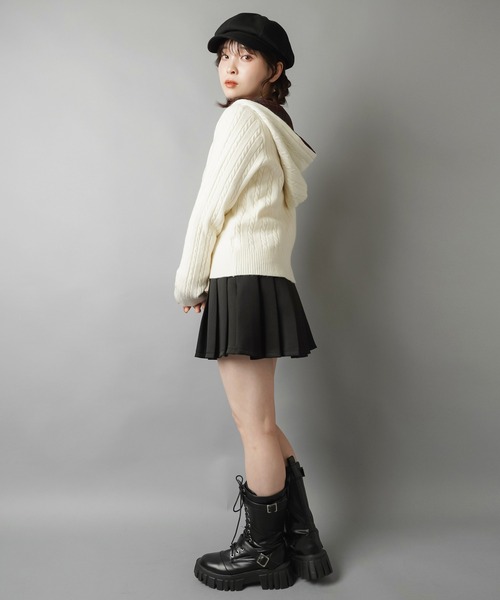 SPINNS（スピンズ）の「チェック裏フードで差がつく☆ダブルジップケーブルニットカーディガン（カーディガン/ボレロ・レディース・グレー/アイボリー/サックスブルー/チャコール・ONESIZE）」の16枚目の写真