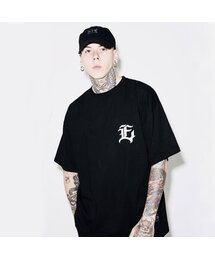 EIGHTVOLUME（エイトボリューム）の「EV Eロゴオーバーサイズ半袖Tシャツ（ブラック）（Tシャツ/カットソー）」