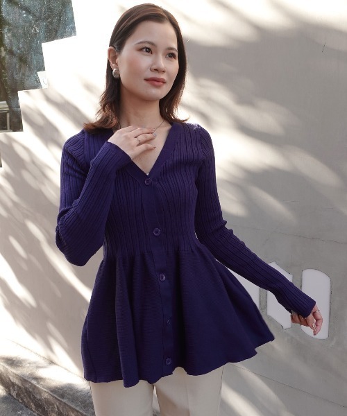 CORNERS（コーナーズ）の「【2026SS】ペプラムニットカーディガン（カーディガン/ボレロ・レディース・ブラック/アイボリー/ネイビー・FREE）」の8枚目の写真