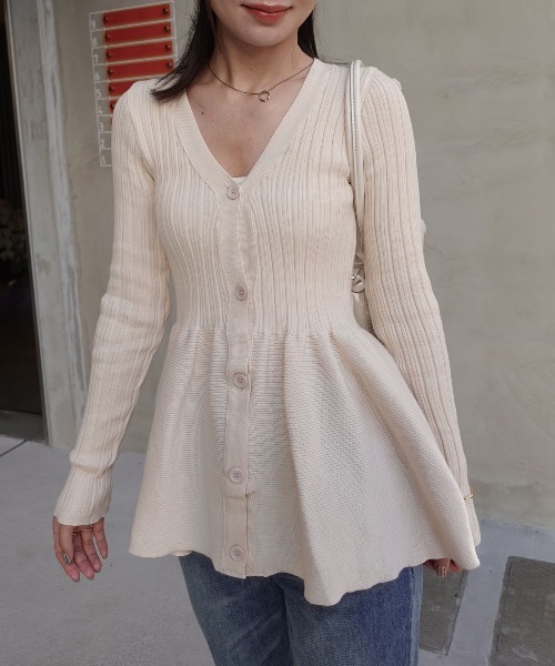 CORNERS（コーナーズ）の「【2026SS】ペプラムニットカーディガン（カーディガン/ボレロ・レディース・ブラック/アイボリー/ネイビー・FREE）」の13枚目の写真