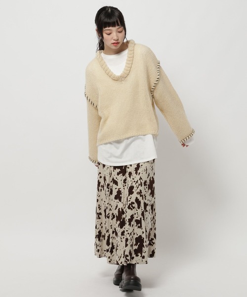 niko and...（ニコアンド）の「ハンドステッチオーバーVネックプルオーバー（ニット/セーター・レディース・ピンク/アイボリー/ブラック/グリーン・FREE）」の5枚目の写真