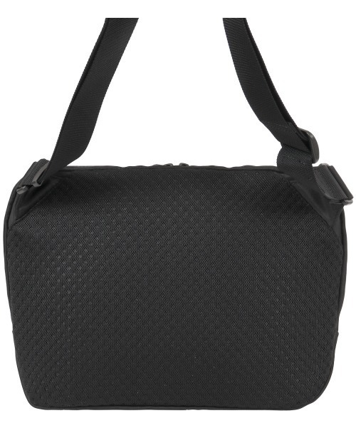 Samsonite Red（サムソナイトレッド）の「【SAMSONITE RED/サムソナイトレッド】 SAC'S BAR別注 バイアスジャック4D SLING BODY BAG M（ボディバッグ/ウエストポーチ・メンズ・ブラック・FREE）」の6枚目の写真