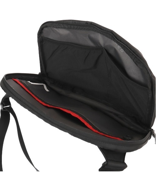 Samsonite Red（サムソナイトレッド）の「【SAMSONITE RED/サムソナイトレッド】 SAC'S BAR別注 バイアスジャック4D SLING BODY BAG M（ボディバッグ/ウエストポーチ・メンズ・ブラック・FREE）」の10枚目の写真