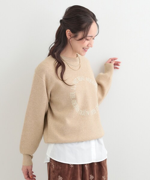 SHOO・LA・RUE（シューラルー）の「【洗濯機可/S-LL】もちもちタッチ スウェットライクロゴニット（ニット/セーター・レディース・グレー/ネイビー/ライトベージュ・03/02/01/04）」の13枚目の写真