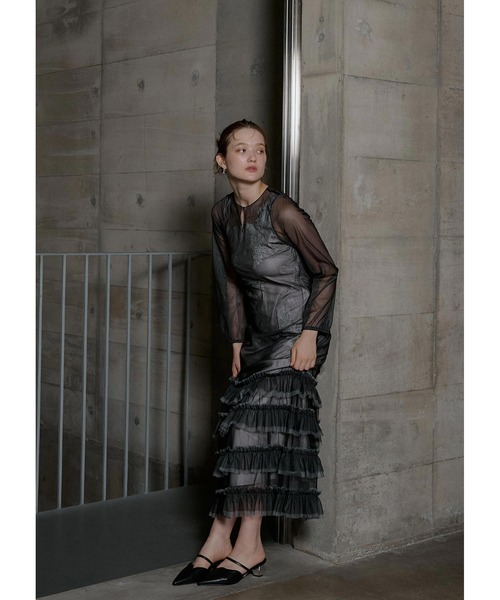 LE'RURE(リルアー)の「Lace motif frill line dress(ドレス・レディース・イエロー/グレー/ブラック・MEDIUM/TALL)」の6枚目の写真