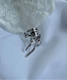 lus.（ラスドット）の「lus. レースアップリボンイヤーカフ（左耳用）（イヤーカフ）」