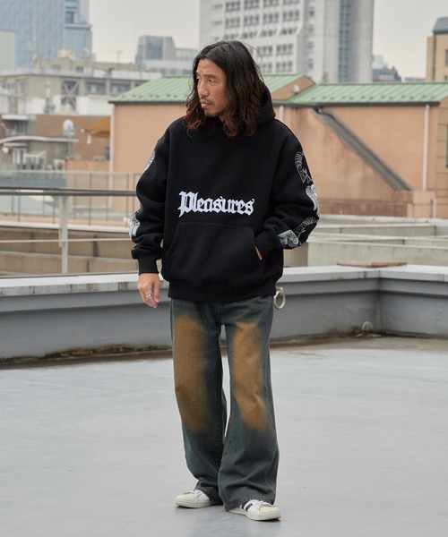 PLEASURES(プレジャー)の「PLEASURES/プレジャーズ ANGEL DEMON HOODIE ヘビーウェイト プルオーバーフーディー 2026年春夏(パーカー・メンズ・ブラック・M/L/XL)」の9枚目の写真