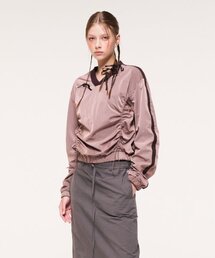 ETMON（エトモン）の「Nylon Shirring V-Neck Top, Brown Pink（スウェット）」