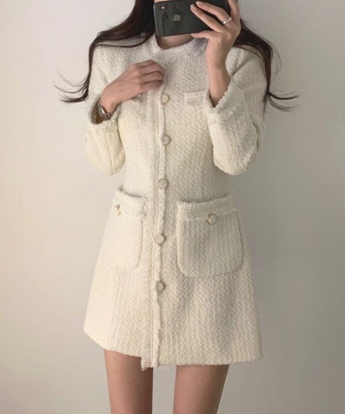 FAVORITO(ファヴォリート)の「フロントボタン ツイードミニワンピース(ワンピース・レディース・オフホワイト/ブラック・L/M/S)」の5枚目の写真