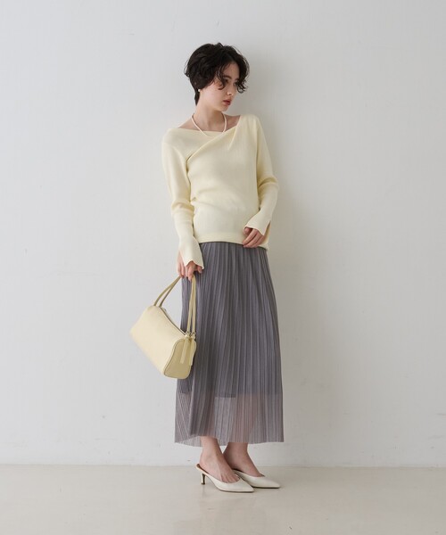 EMMA　ROUGE VIF（エマルージュヴィフ）の「【一部店舗限定】ラメシアープリーツスカート/春服/フェミニン/ウエストゴム/オフィスカジュアル（スカート・レディース・グレー/アイボリー・フリー）」の12枚目の写真