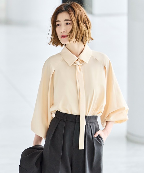 RUIRUE BOUTIQUE(ルイルエブティック)の「洗える/2WAY | ラグランタックスリーブ ボウタイブラウス | ブラウス・トップス・シャツ・オケージョンブラウス・長袖ブラウス・きれいめブラウス・オフィスカジュアルブラウス(シャツ/ブラウス・レディース・ペールイエロー/ライトベージュ/ラベンダー/ブルー/ホワイト・L/M)」の19枚目の写真