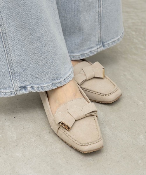 RANDA(ランダ)の「スクエアトゥリボンモカシンシューズ(モカシン/デッキシューズ・レディース・キャメル/ベージュ/ブラック・S/L/M/LL)」の8枚目の写真