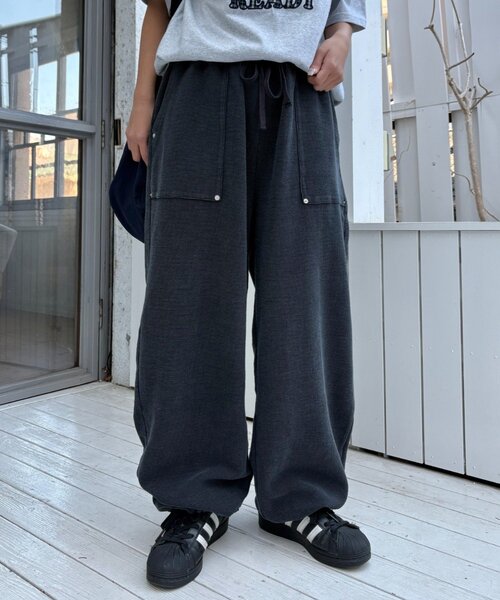 CIAOPANIC TYPY(チャオパニックティピー)の「【UNISEX】ピグメント加工ワッフルイージーパンツ(その他パンツ・レディース・サックスブルー/ブラック/カーキ/ネイビー/ベージュ・LARGE/MEDIUM)」の2枚目の写真