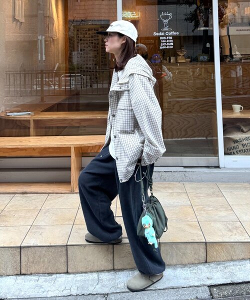 CIAOPANIC TYPY（チャオパニックティピー）の「【UNISEX】ピグメント加工ワッフルイージーパンツ/WEB限定カラーあり（スウェットパンツ・レディース・サックスブルー/ブラック/カーキ/ネイビー/ベージュ・LARGE/MEDIUM）」の17枚目の写真