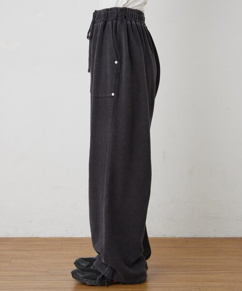 CIAOPANIC TYPY(チャオパニックティピー)の「【UNISEX】【シルエット調整可】ピグメント加工ワッフルイージーパンツ/WEB限定カラーあり(スウェットパンツ・レディース・サックスブルー/ブラック/カーキ/ネイビー/ベージュ/ピンク/グレー・LARGE/MEDIUM)」の9枚目の写真