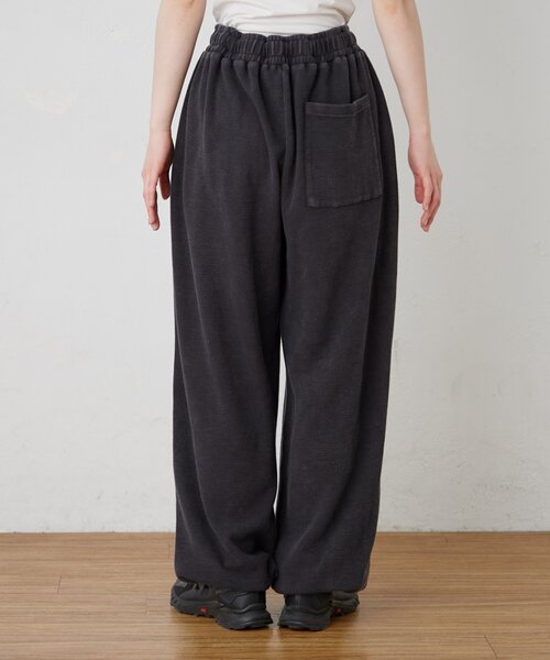 CIAOPANIC TYPY(チャオパニックティピー)の「【UNISEX】【シルエット調整可】ピグメント加工ワッフルイージーパンツ/WEB限定カラーあり(スウェットパンツ・レディース・サックスブルー/ブラック/カーキ/ネイビー/ベージュ/ピンク/グレー・LARGE/MEDIUM)」の12枚目の写真