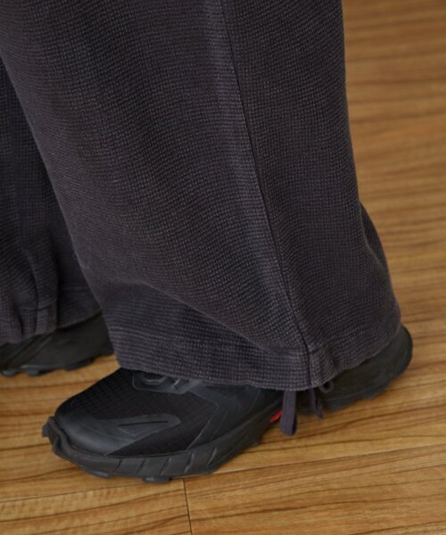CIAOPANIC TYPY(チャオパニックティピー)の「【UNISEX】【シルエット調整可】ピグメント加工ワッフルイージーパンツ/WEB限定カラーあり(スウェットパンツ・レディース・サックスブルー/ブラック/カーキ/ネイビー/ベージュ/ピンク/グレー・LARGE/MEDIUM)」の17枚目の写真