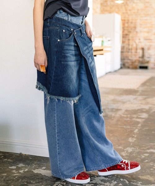 AULA AILA（アウラアイラ）の「オーバーラップスカートレイヤードデザインデニムパンツ（デニムパンツ・レディース・インディゴブルー/ライトブルー/ブラック・1/0）」の12枚目の写真