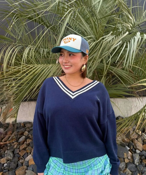 ROXY(ロキシー)の「ROXY ウィメンズ SURF SCHOOL V NECK セーター 【2026年春夏モデル】/ロキシーブイネックニット(ニット/セーター・レディース・ネイビー・MEDIUM/SMALL)」の11枚目の写真