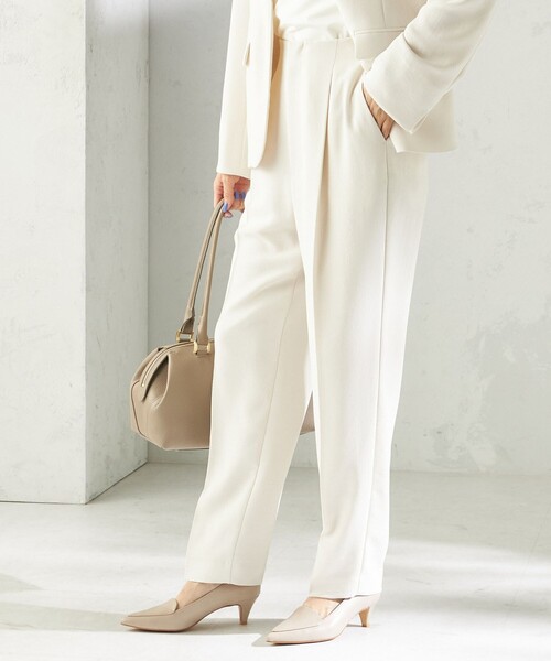 SHIPS（シップス）の「〈接触冷感 / UVカット〉Refinel テーパード パンツ（セレモニー対応可）（その他パンツ・レディース・ベージュ系/ネイビー/アイボリー・36/34/38/40）」の9枚目の写真