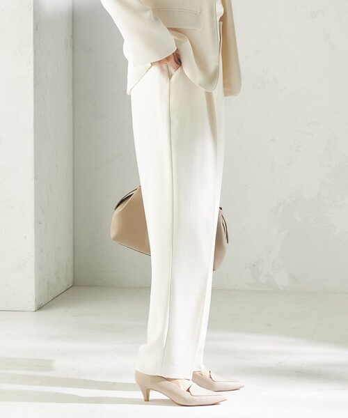 SHIPS（シップス）の「〈接触冷感 / UVカット〉Refinel テーパード パンツ（セレモニー対応可）（その他パンツ・レディース・ベージュ系/ネイビー/アイボリー・36/34/38/40）」の11枚目の写真