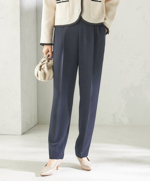 SHIPS（シップス）の「〈接触冷感 / UVカット〉Refinel テーパード パンツ（セレモニー対応可）（その他パンツ・レディース・ベージュ系/ネイビー/アイボリー・36/34/38/40）」の16枚目の写真
