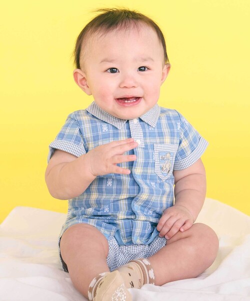 SLAP SLIP BABY（スラップスリップベビー）の「クマアニマル刺しゅう胸ポケット襟付きチェック半袖ロンパースベビー(70~80cm)（ロンパース・キッズ・ブルー系その他/レッド系その他・70cm/80ｃｍ）」の2枚目の写真