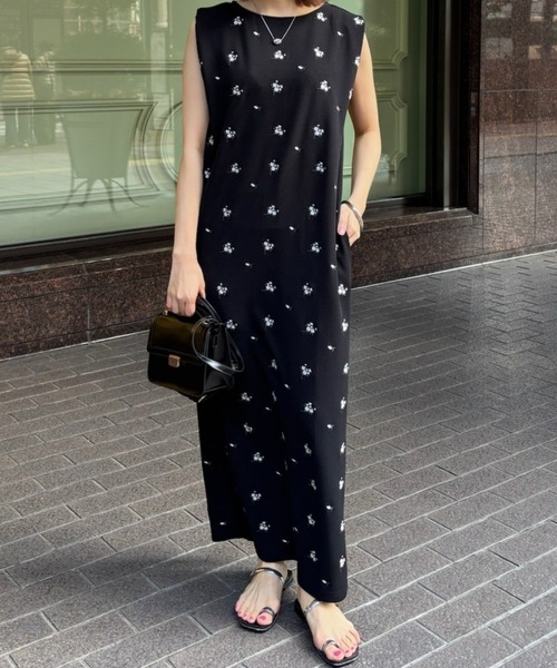 LOUNGEDRESS(ラウンジドレス)の「【@iristagramuuコラボ】ショルダータック刺繍ワンピース(ワンピース・レディース・ブラック・MEDIUM/SMALL/X-SMALL)」の1枚目の写真