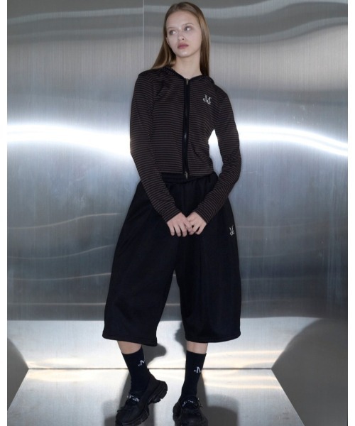 MUCENT(ムセント)の「【UNISEX】MUCENT/2WAYボーダージップ(パーカー・レディース・ブラック/チャコール・FREE)」の10枚目の写真
