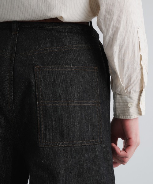 Adoon plain（アドーンプレーン）の「RIGID DENIM 1-TUCK WIDE PANTS / リジットデニム1タックワイドパンツ 【セットアップ可】（デニムパンツ・メンズ・インディゴブルー/ブラック・LARGE/MEDIUM/SMALL）」の5枚目の写真